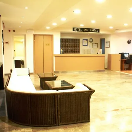 Hotell Island 3*