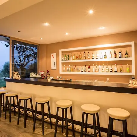 Otel Island 3*