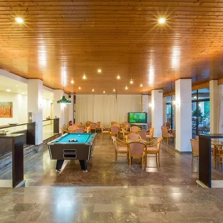 Hotell Island 3*